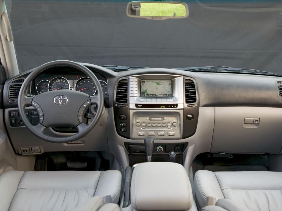 Toyota Land Cruiser 100 2005 года  (US) (фото 15 из 16)